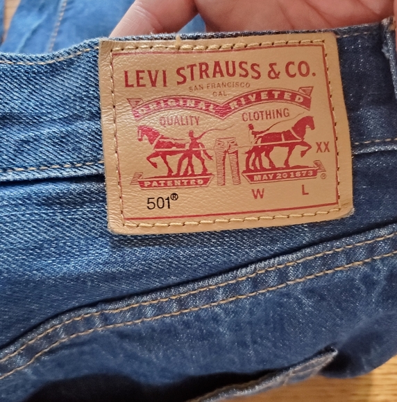 Levi denim - Picture 2 of 2